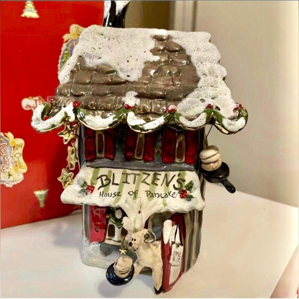 Blue Sky Clayworks Blitzens House of Pancakes Christmas Candle House 2004